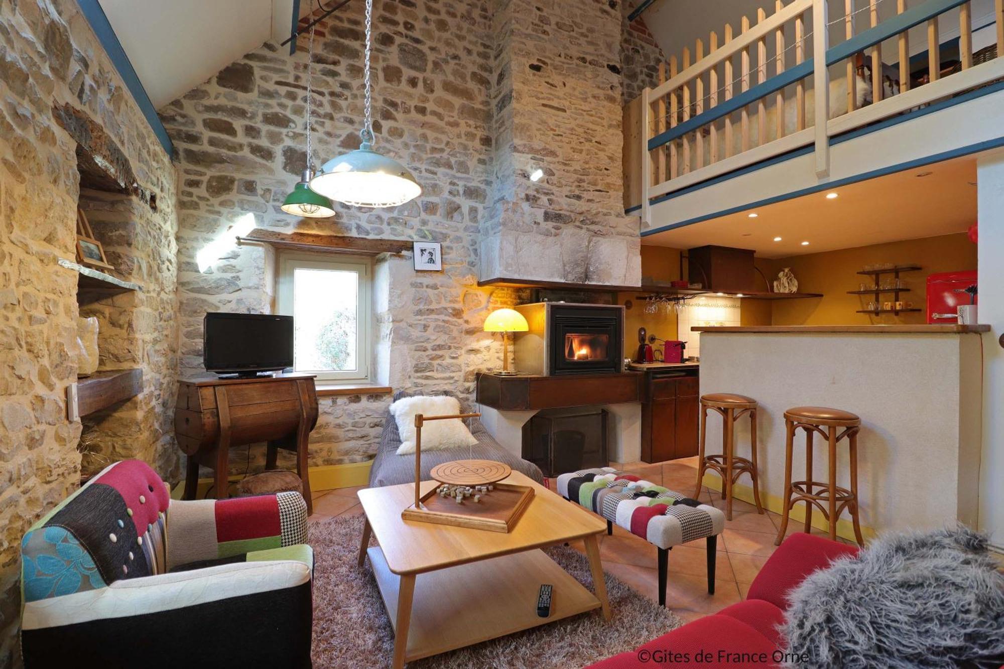 La Cage Aux Oiseaux Bed & Breakfast La Lande-de-Goult Eksteriør bilde
