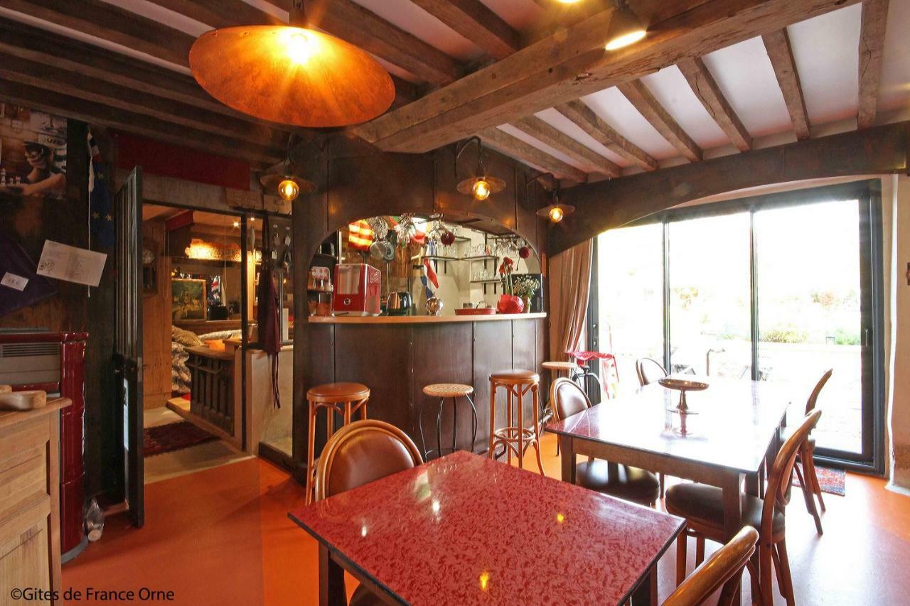La Cage Aux Oiseaux Bed & Breakfast La Lande-de-Goult Eksteriør bilde